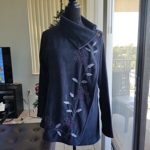NWT Greater Good Fleece Wrap Jacket Floral Embroidery Size XL